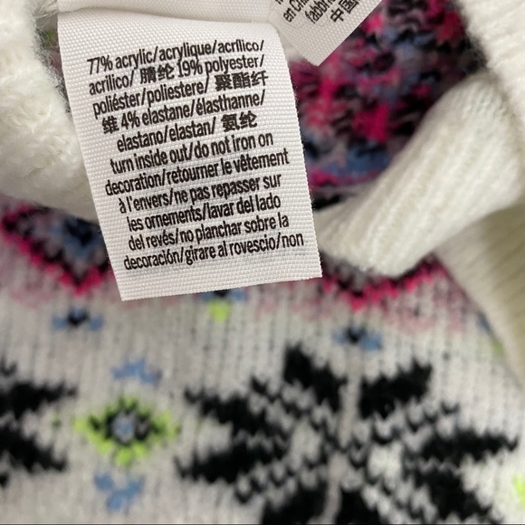 VS PINK Reversible Snowflake Fair Isle V-Neck Sweater Sz Large - Picture 6 of 8
